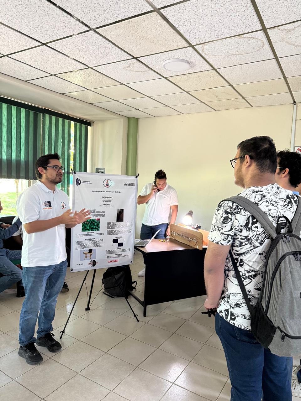 XFin es viernes de ciencia. Éxito rotundo en la Feria de Exposición de Proyectos