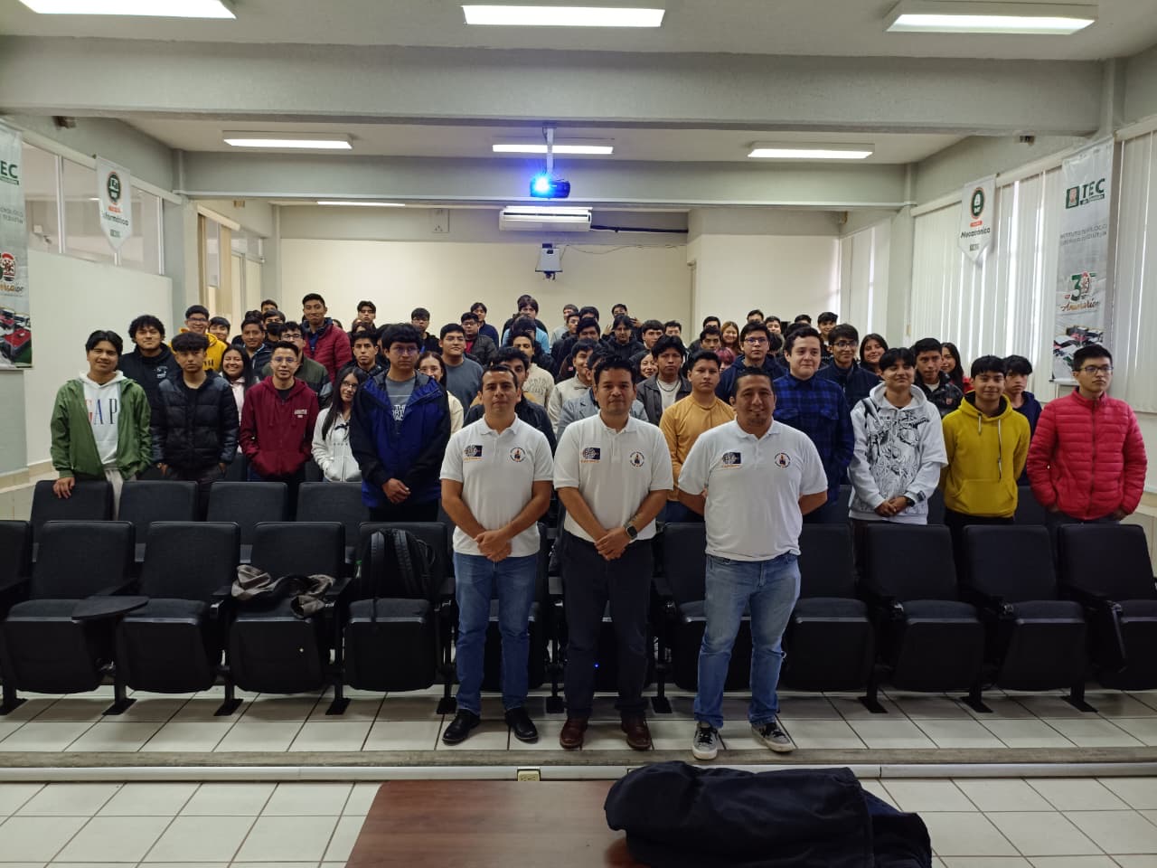 CAFINED impulsa la divulgación científica en instituciones de Teziutlán, Puebla