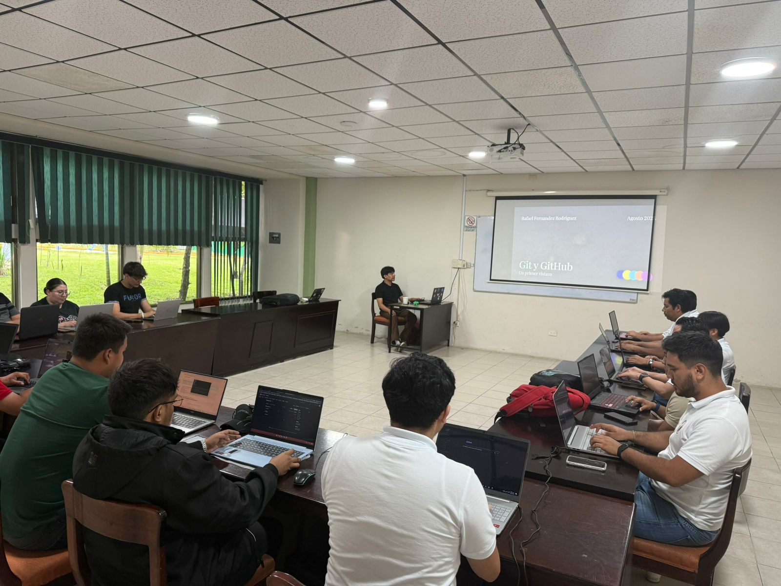 XFin es viernes de ciencia. Git y GitHub: un primer vistazo.